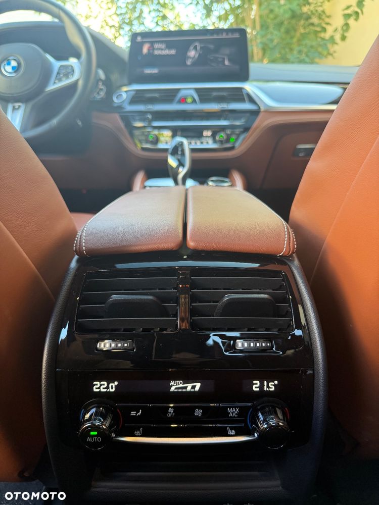 BMW Seria 5 530e xDrive M Sport sport - 20