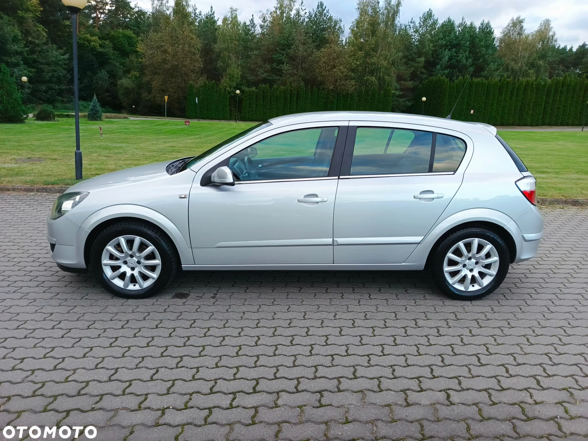 Opel Astra 1.6 Elegance - 30