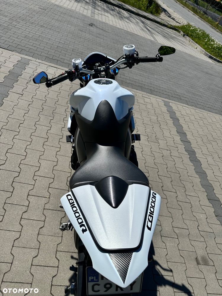 Honda CB - 8