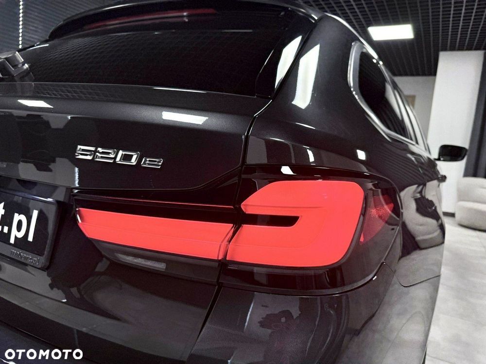 BMW Seria 5 520e M Sport sport - 16