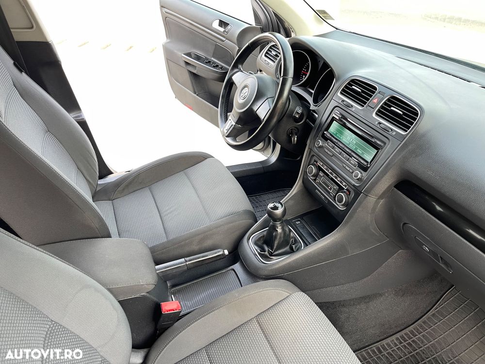 Volkswagen Golf 1.6 TDI BlueMotion Technology Comfortline - 19
