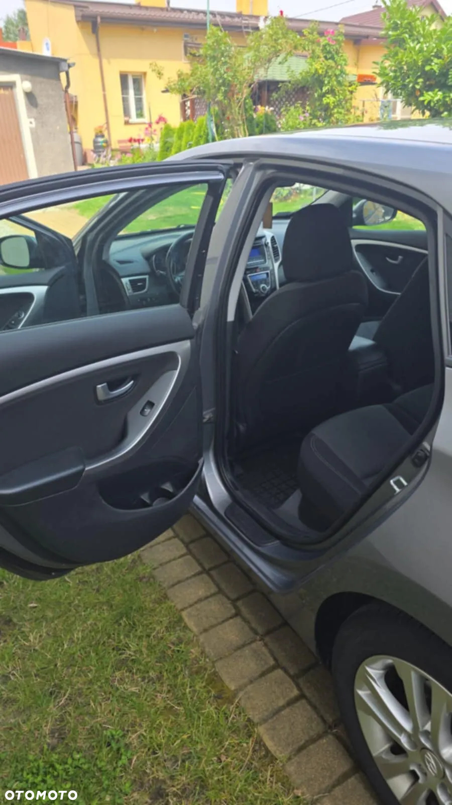 Hyundai i30 1.6 CRDi Classic + - 16