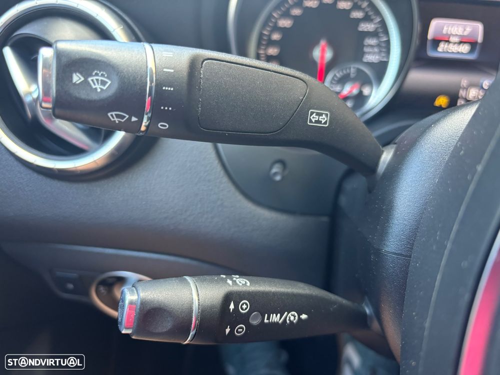 Mercedes-Benz CLA 200 d 4Matic 7G-DCT AMG Line - 31