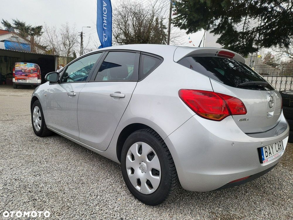 Opel Astra - 7