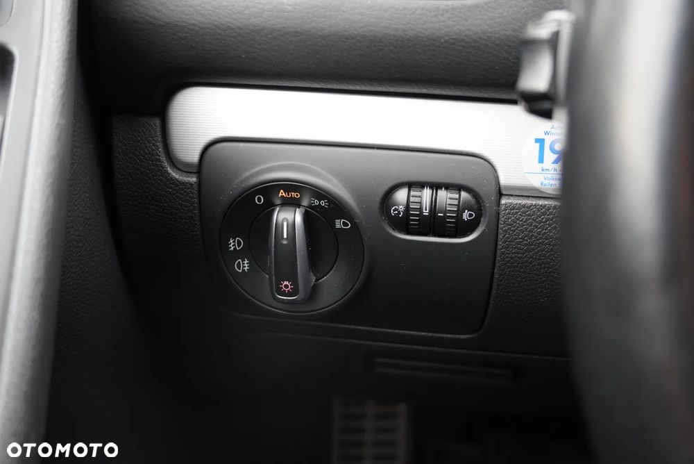 Volkswagen Golf 1.2 TSI BlueMotion Technology DSG Comfortline - 18