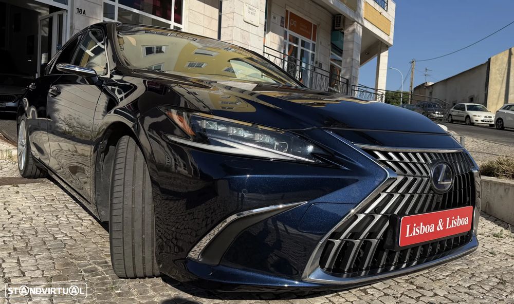 Lexus ES 300h Luxury+ - 3