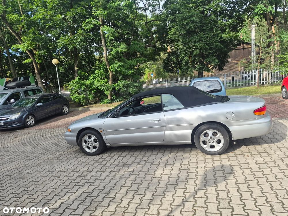 Chrysler Stratus - 6