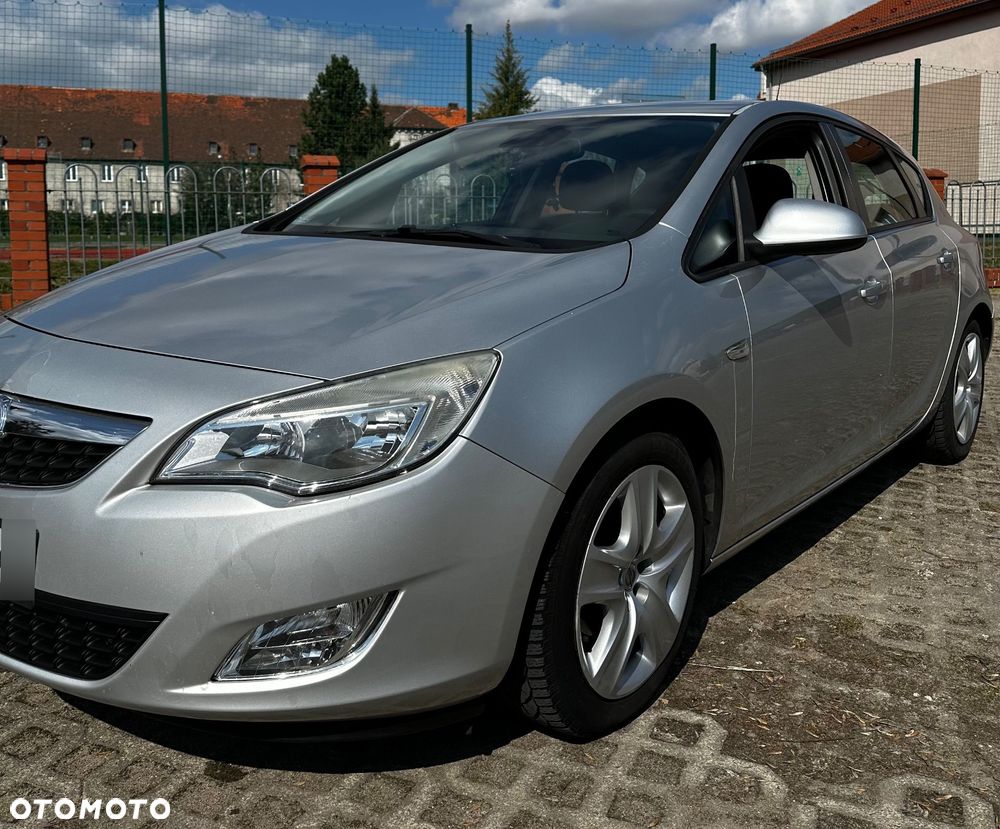 Opel Astra - 1