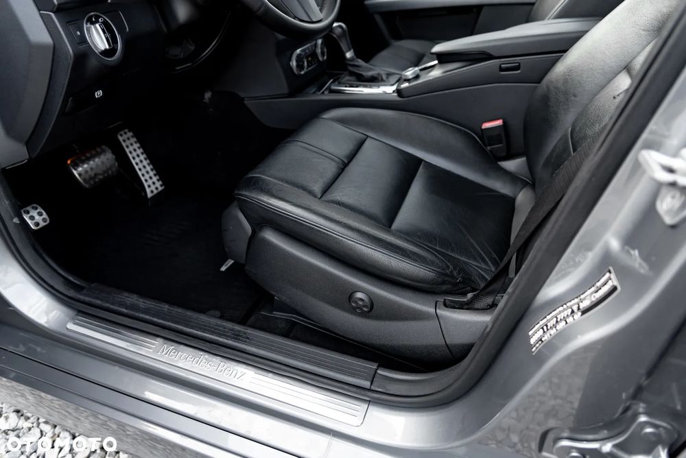 Mercedes-Benz GLK 350 CDI DPF 4Matic 7G-TRONIC - 19