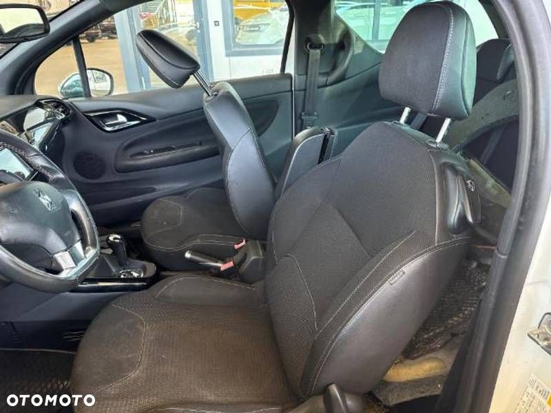 Citroën DS3 1.2 PureTech SoChic S&S - 6