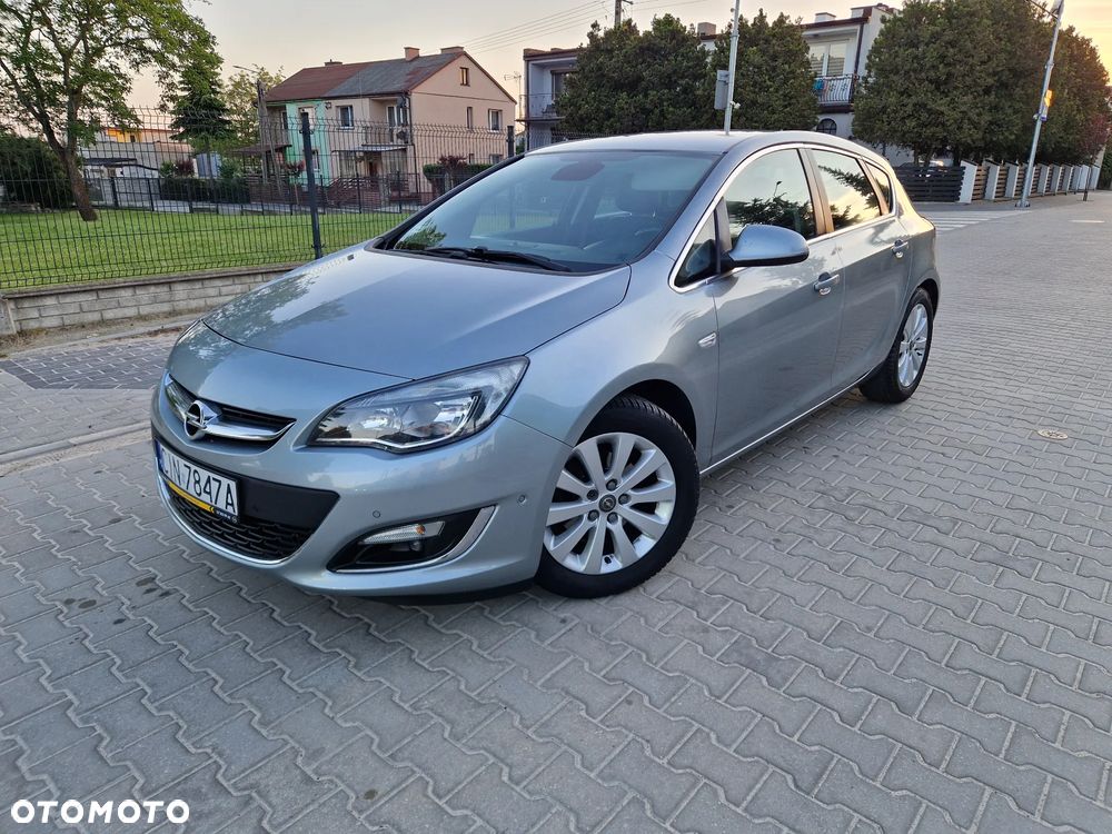 Opel Astra 1.6 CDTI Sport - 1