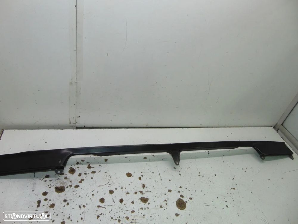 Toyota hiace LH50/51 travessa - 1