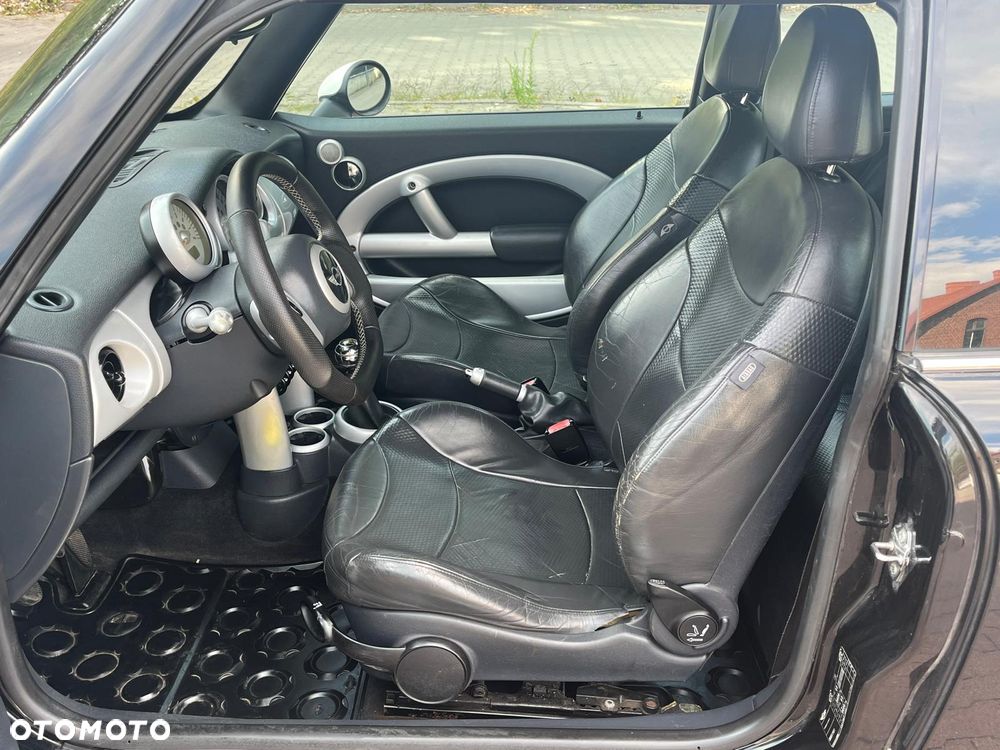 MINI Cooper Seven - 12