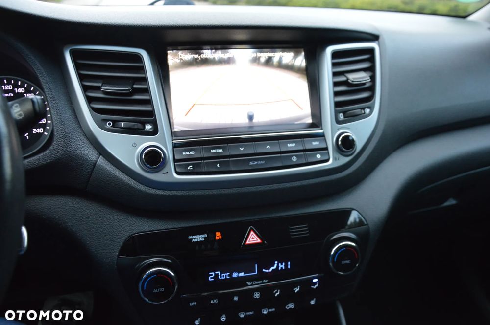 Hyundai Tucson 2.0 CRDi 4WD Automatik Advantage - 17