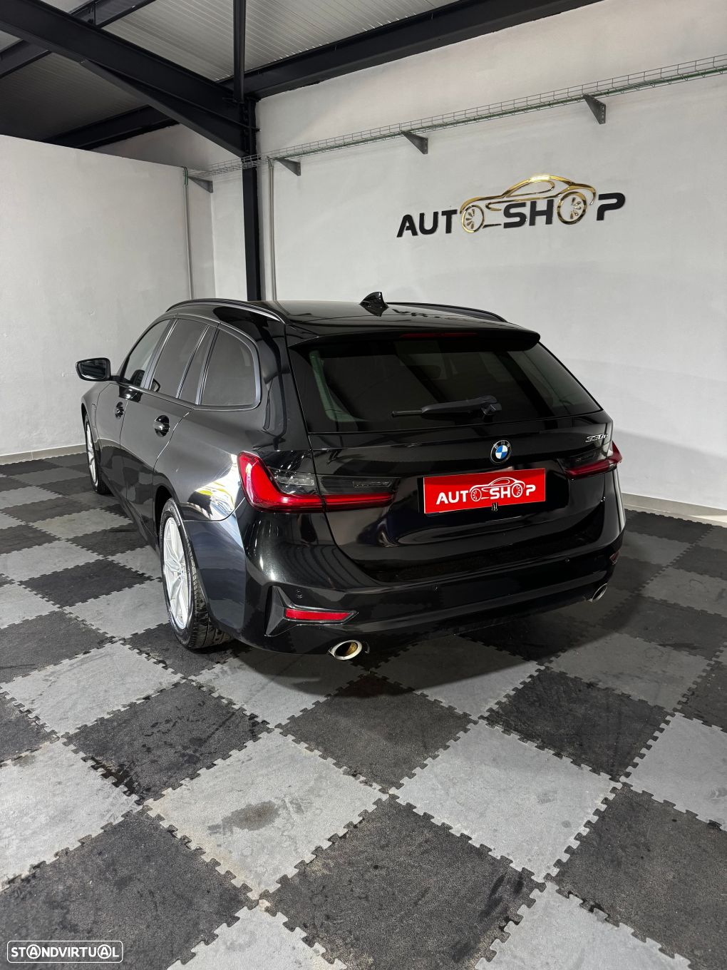 BMW 330 - 11
