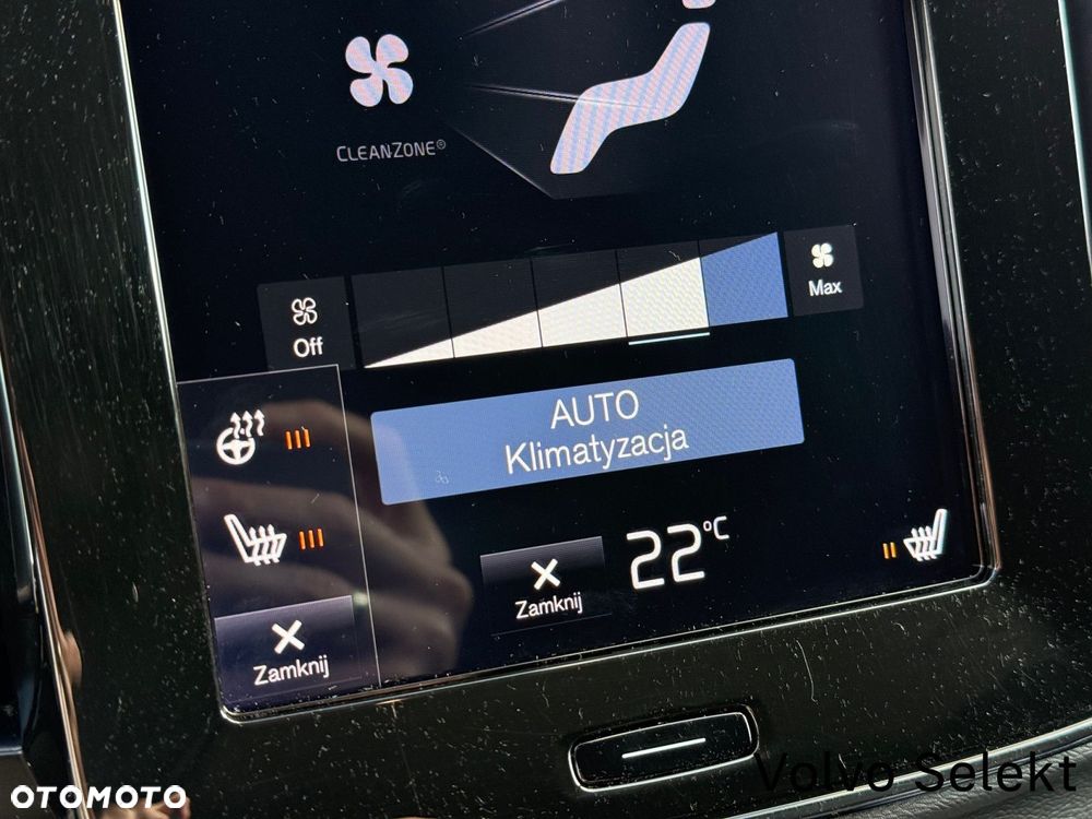 Volvo XC 40 - 32