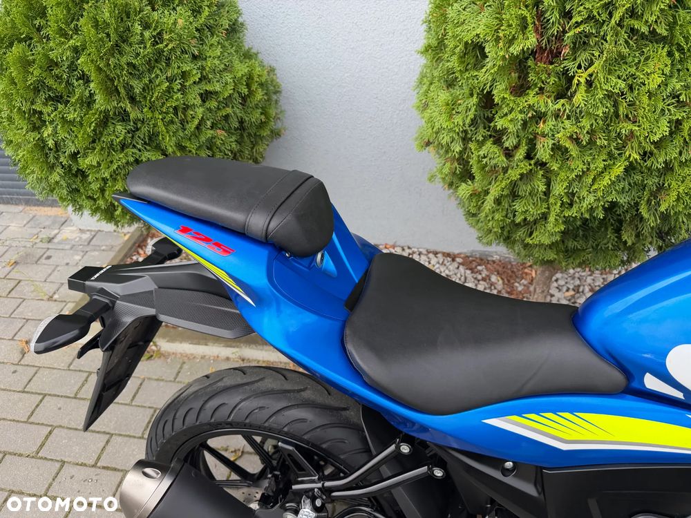 Suzuki GSX - 20