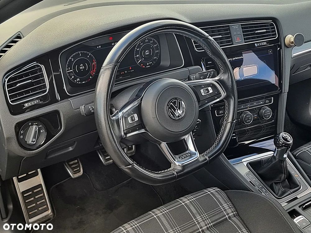 Volkswagen Golf GTD (BlueMotion Technology) - 30