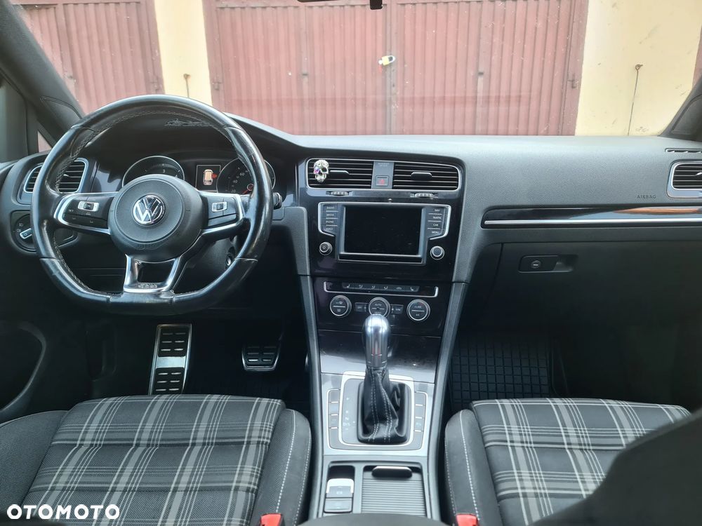 Volkswagen Golf GTD (BlueMotion Technology) DSG - 13