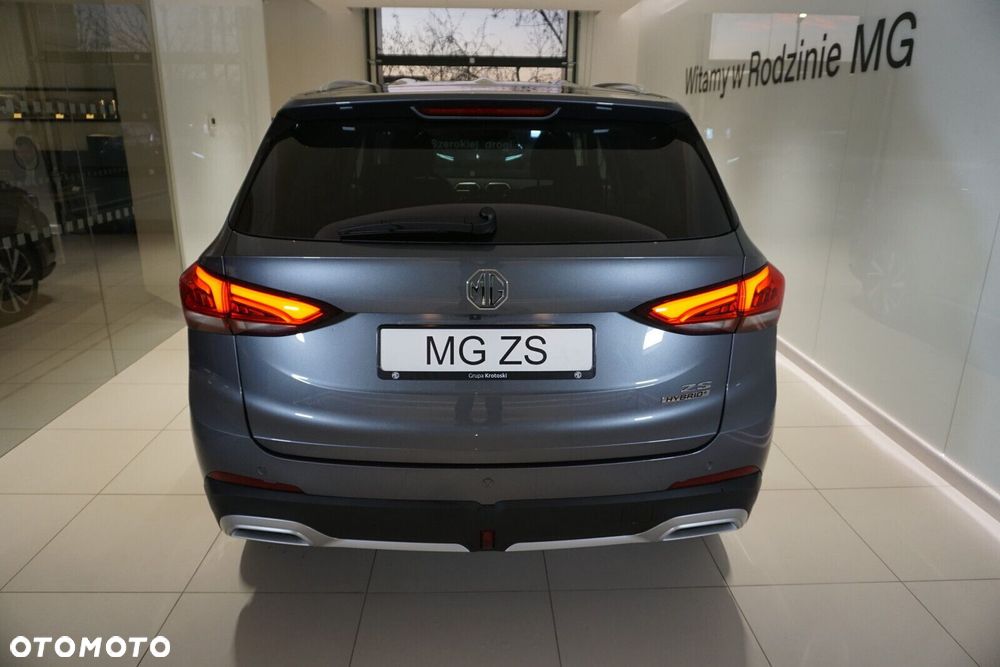 MG ZS Hybrid+ - 6
