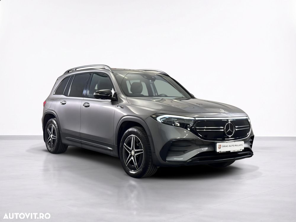 Mercedes-Benz EQB - 8