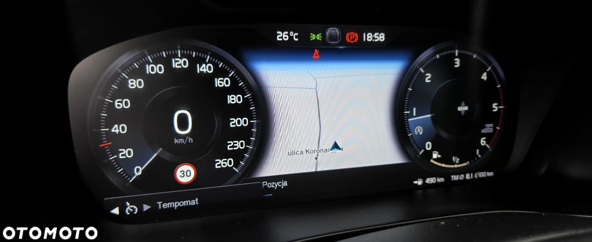 Volvo XC 40 D3 Momentum Pro - 23