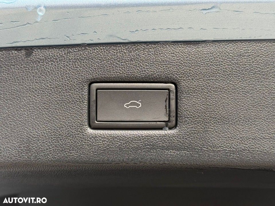 Ford Explorer AWD 79 kWh Extended Range Premium - 12