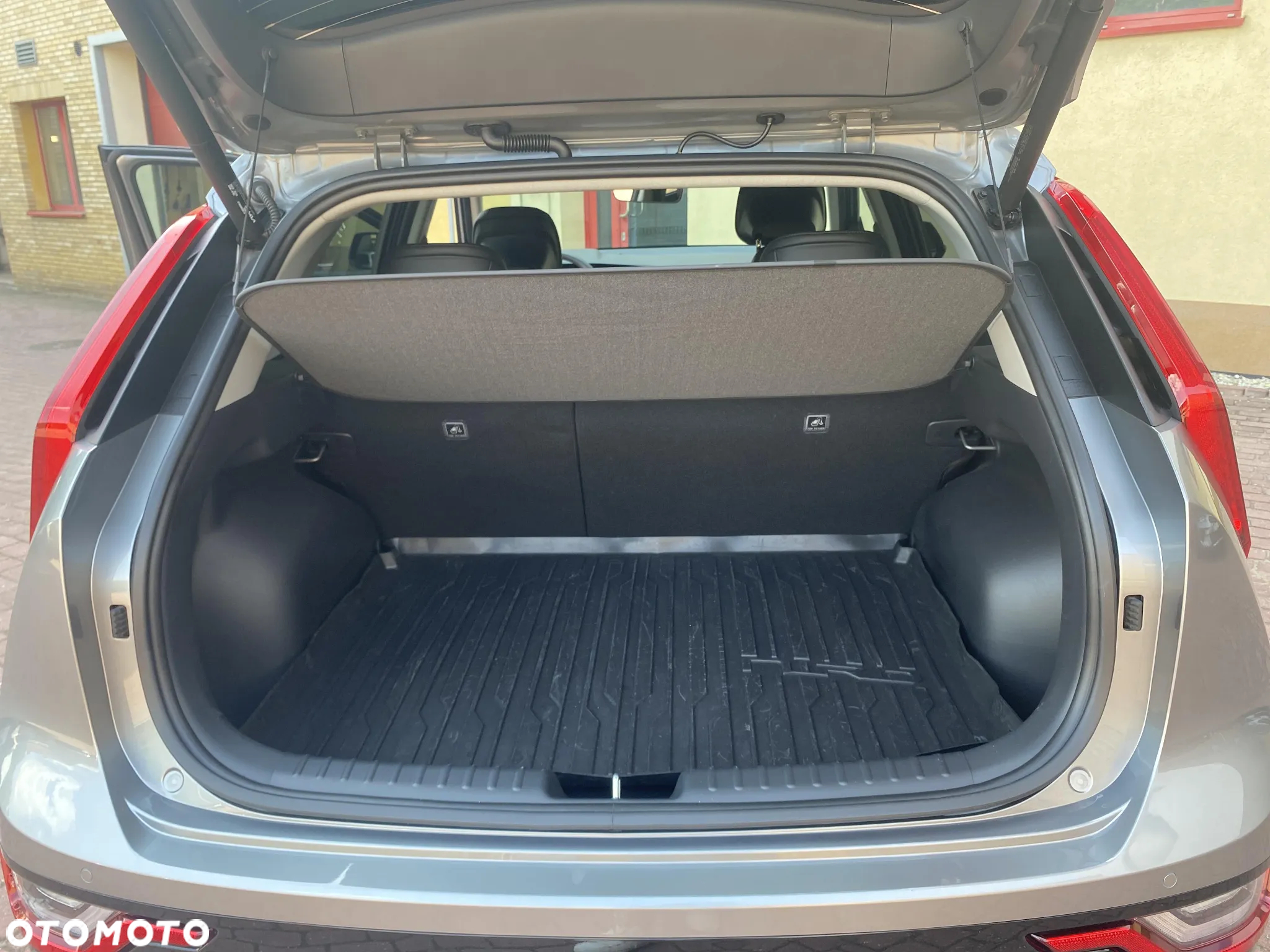 Kia Niro 1.6 GDI Hybrid Business Line - 16