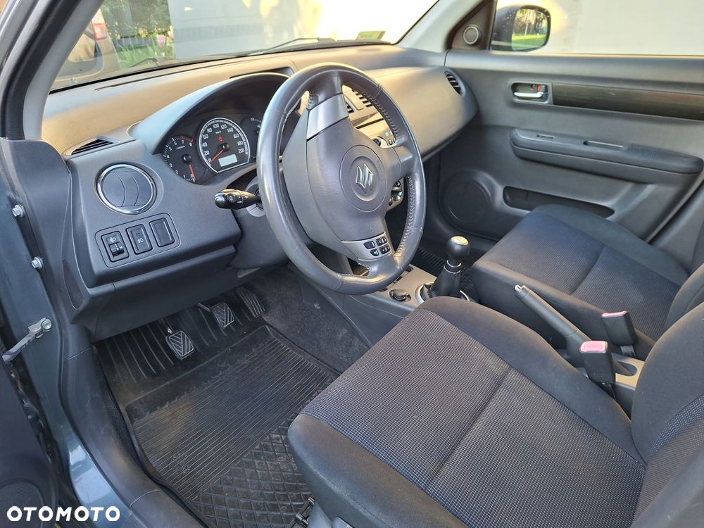 Suzuki Swift 1.3 GC (klm) - 9