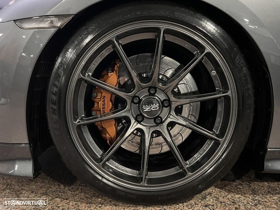 Nissan GT-R 3.8 V6 Nismo - 8