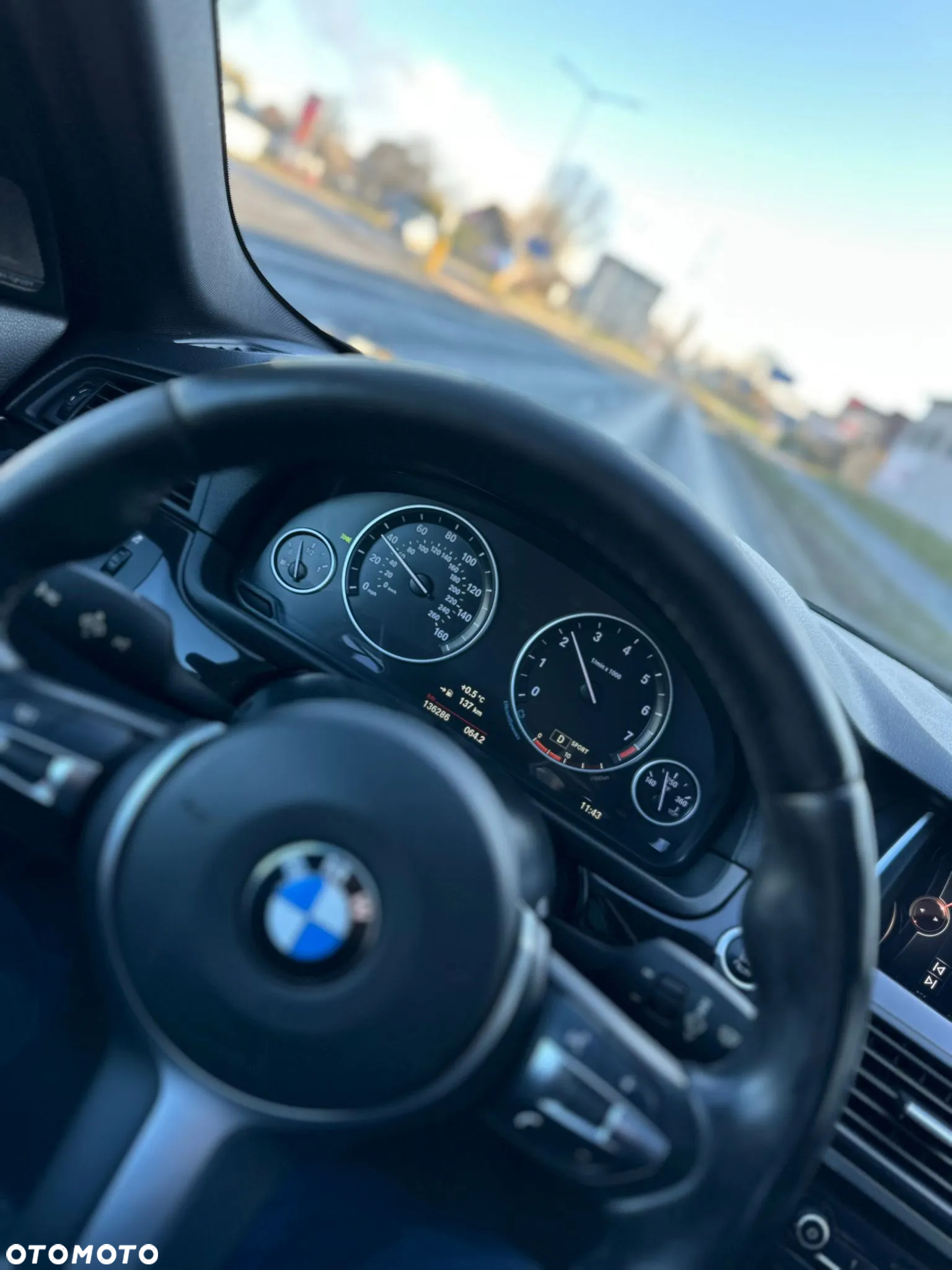 BMW Seria 5 535i xDrive Luxury Line - 6