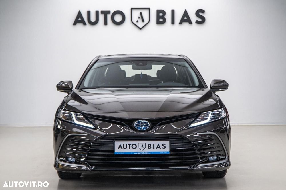 Toyota Camry Executive - 23