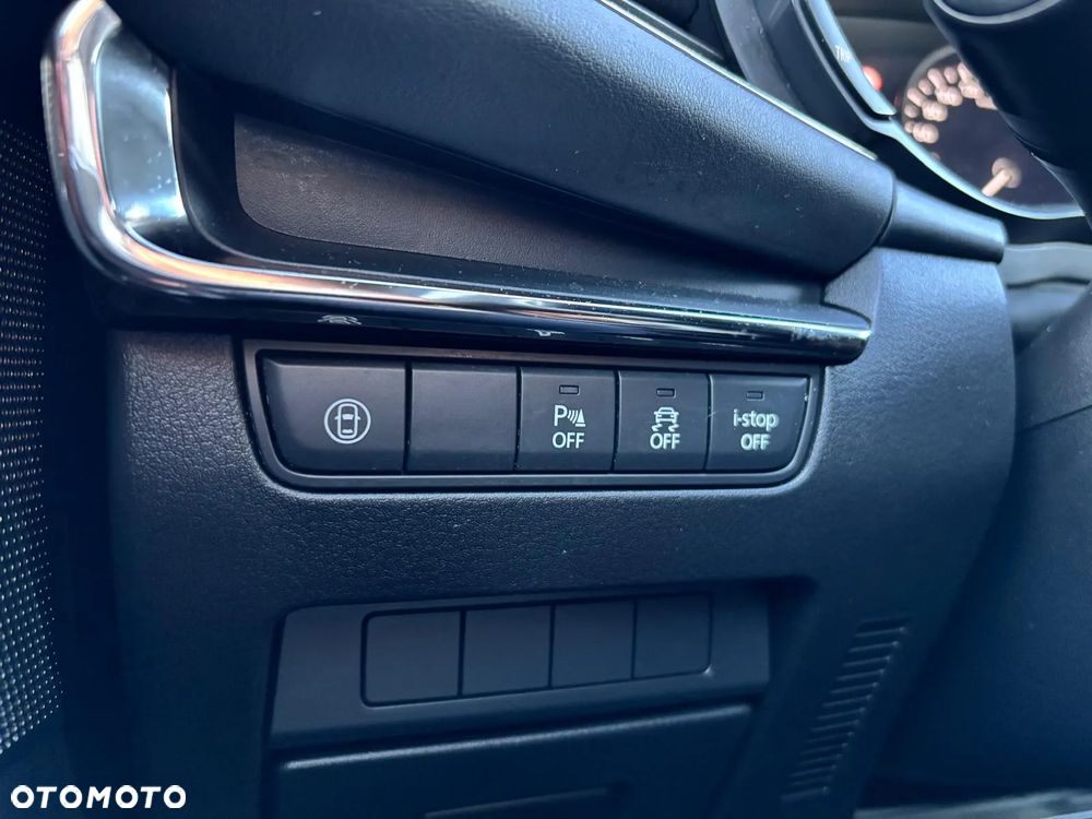 Mazda 3 SKYACTIV-X 2.0 M-Hybrid - 17