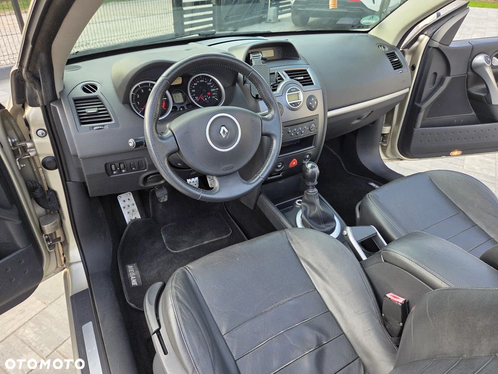 Renault Megane 2.0 16V Expression - 28