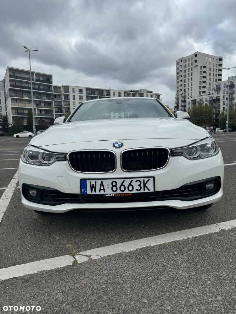 BMW Seria 3 318i Sport Line - 13