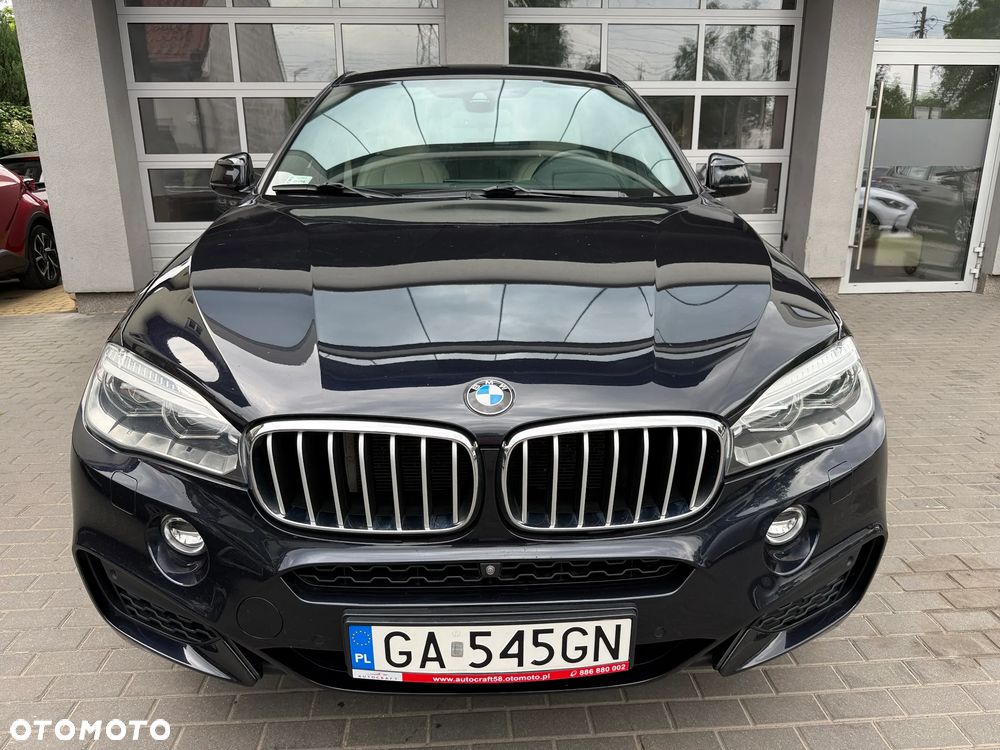 BMW X6 xDrive50i - 26
