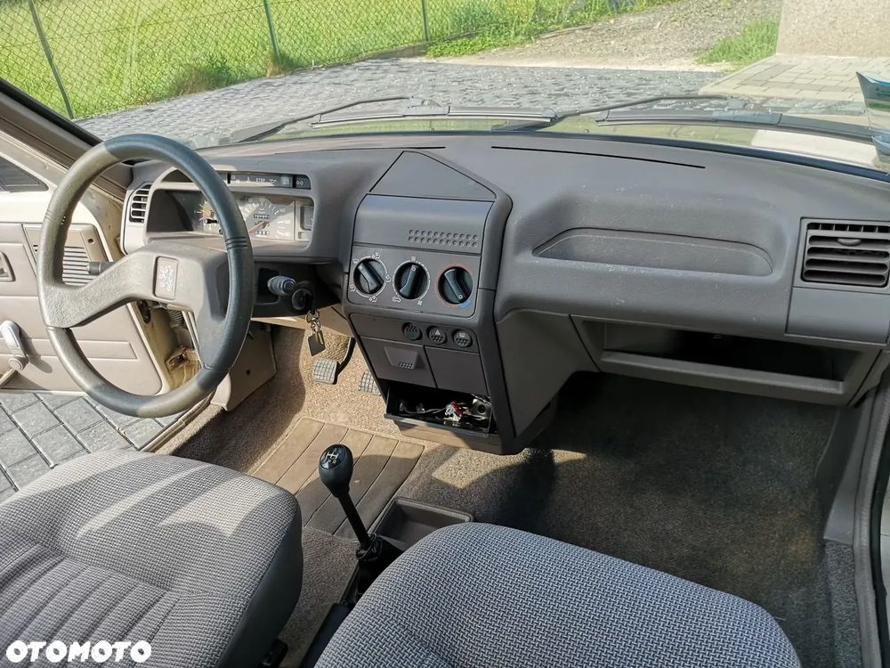 Peugeot 205 1.1 GL - 19
