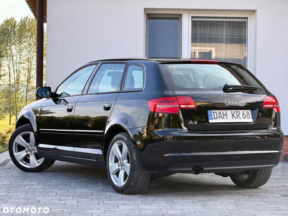 Audi A3 Sportback 1.6 Ambition - 4