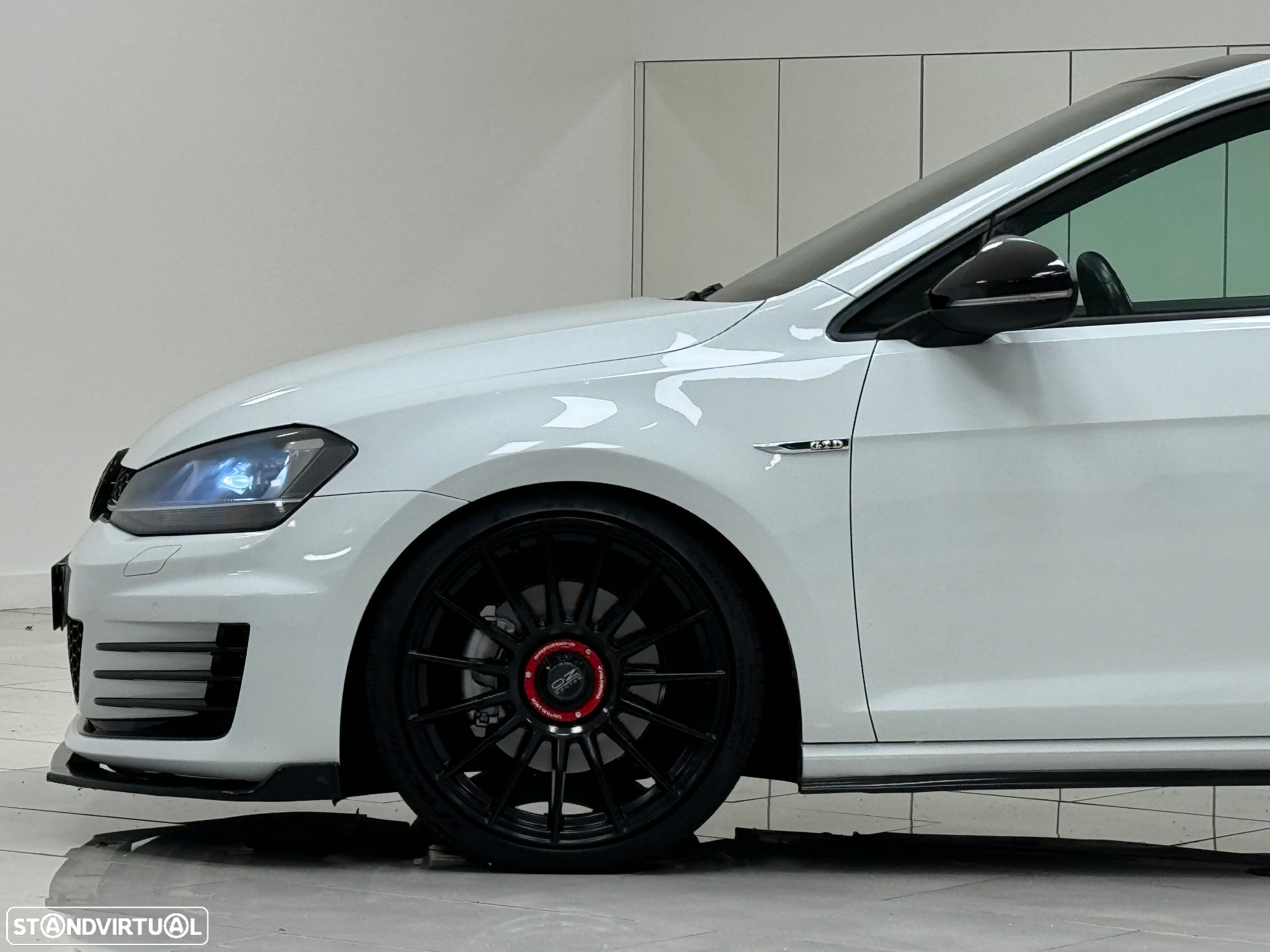 VW Golf 2.0 TDI GTD DSG - 4