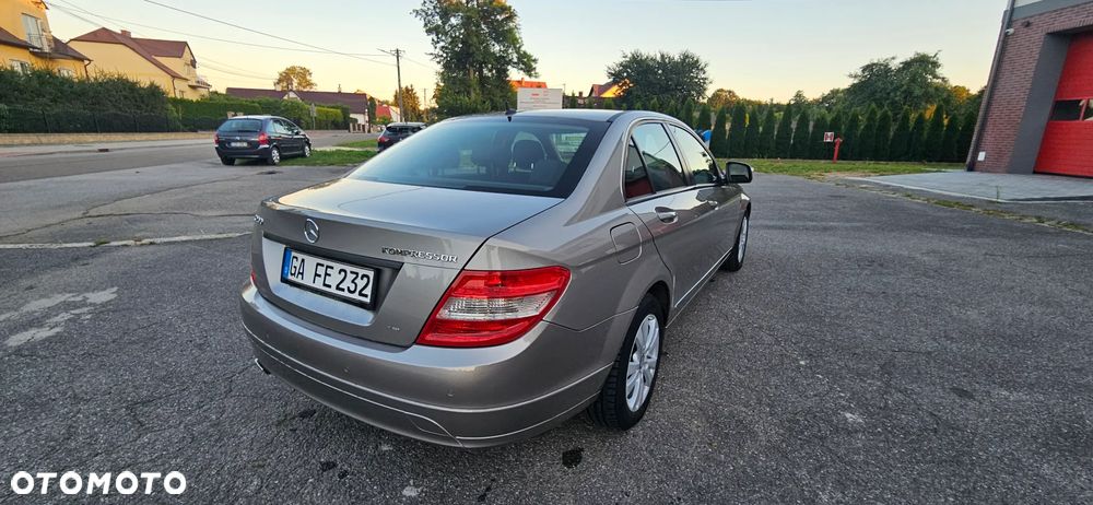 Mercedes-Benz Klasa C 200 7G-TRONIC Avantgarde Edition - 6