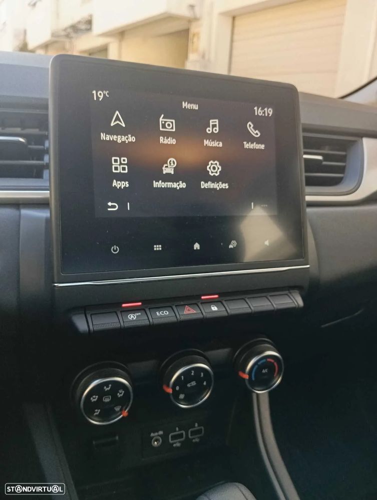 Renault Captur BLUE dCi 115 EDC BUSINESS EDITION - 15