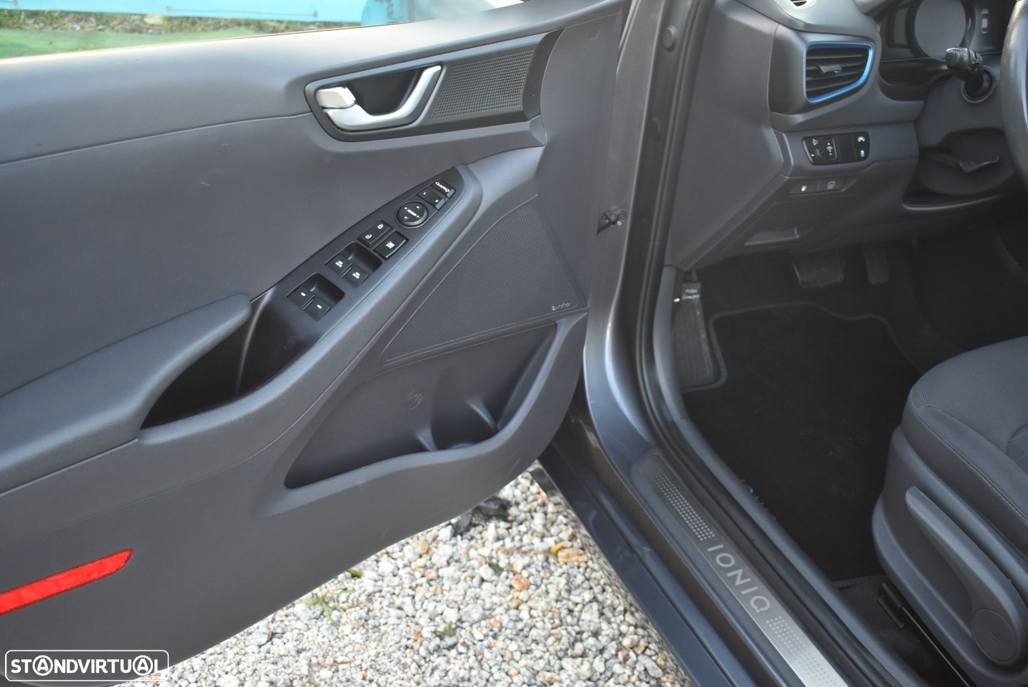 Hyundai Ioniq 1.6 GDI HEV Hybrid Tech - 7