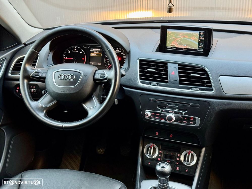 Audi Q3 2.0 TDi Business Line - 18
