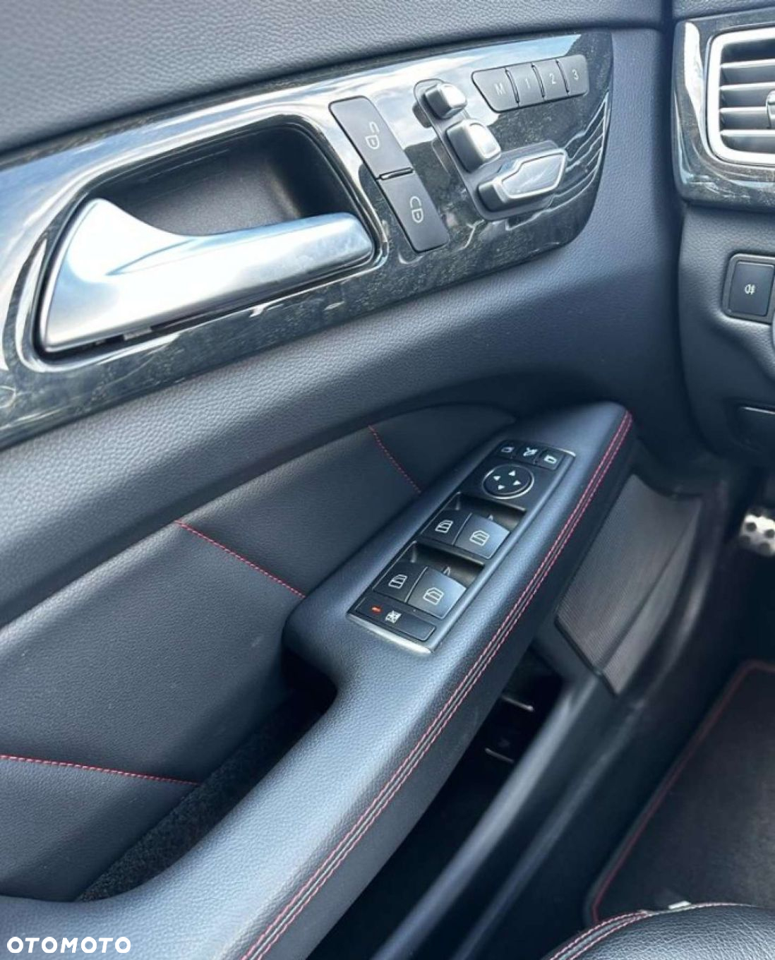 Mercedes-Benz CLS - 14