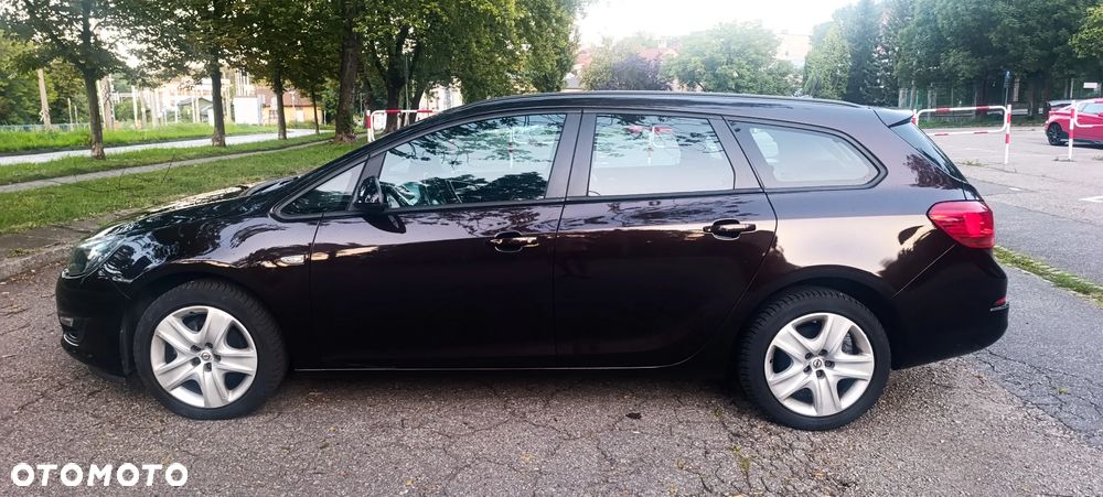 Opel Astra 1.4 Turbo Exklusiv - 11