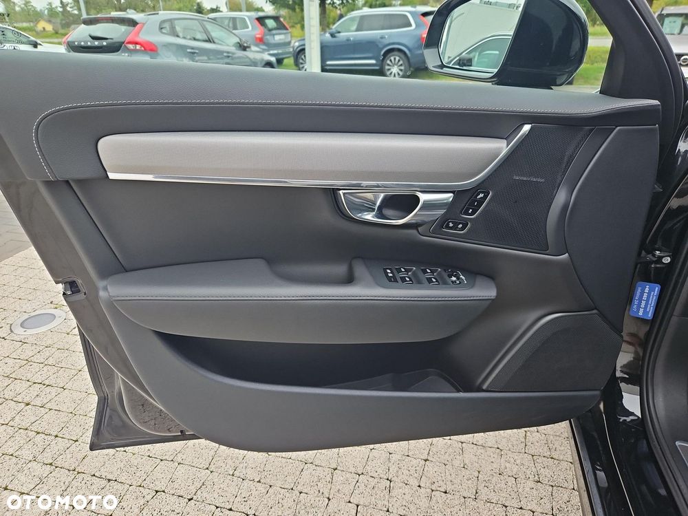 Volvo S90 T8 AWD Plug-In Hybrid Ultimate Dark - 24
