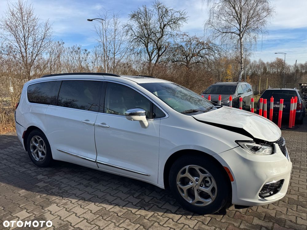 Chrysler Pacifica - 7