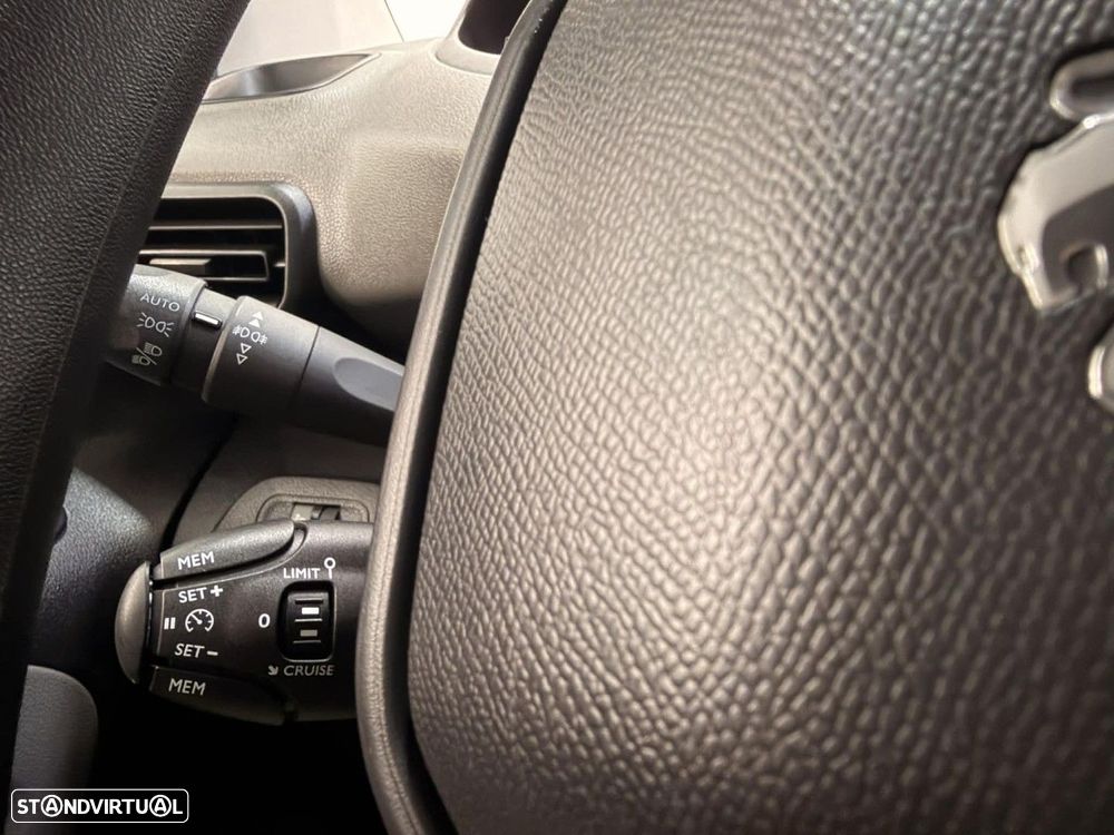 Peugeot Rifter 1.5 BlueHDi Active - 15