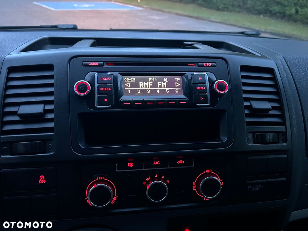 Volkswagen T5 Transporter - 17