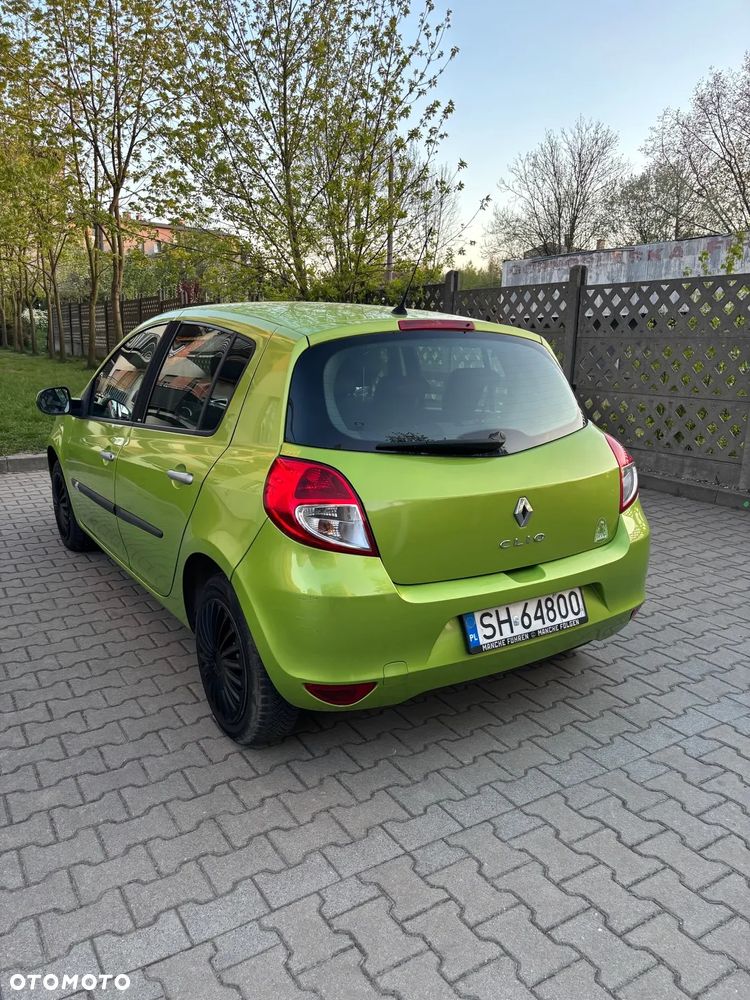 Renault Clio 1.2 16V Alize - 4